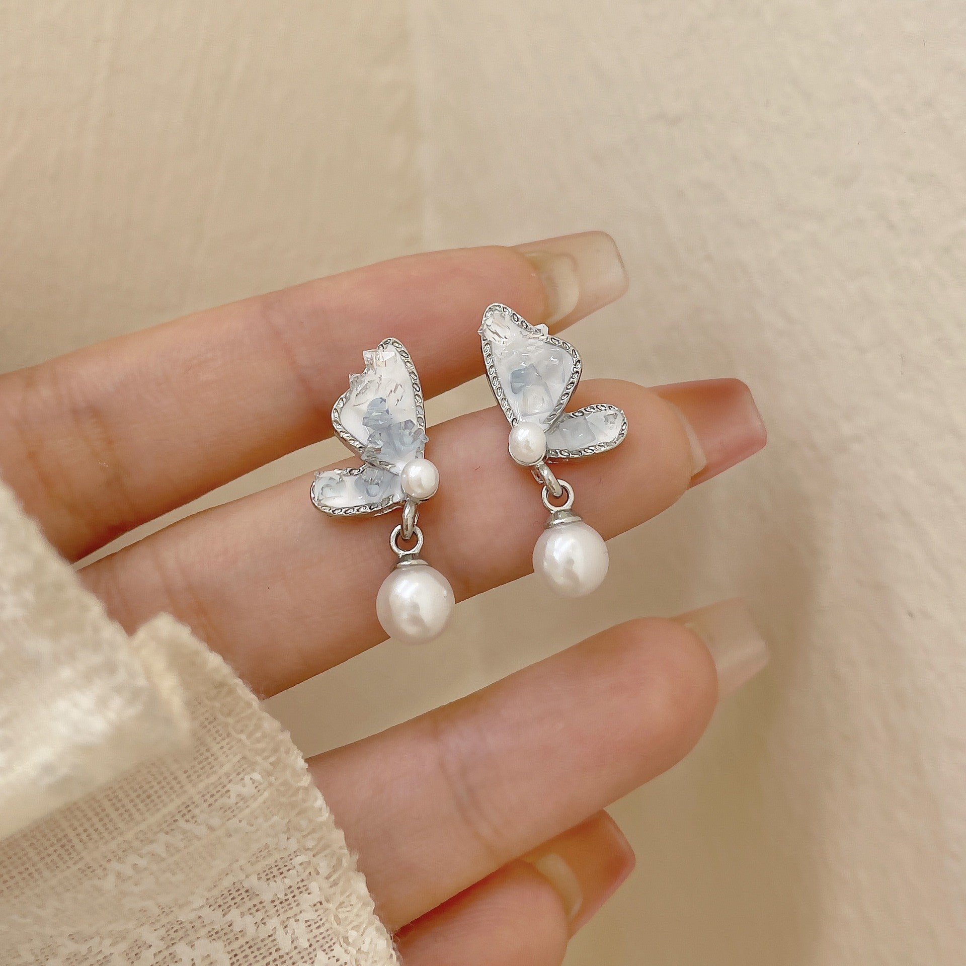 Wholesale Blue Crystal Flower Butterfly Alloy Earrings
